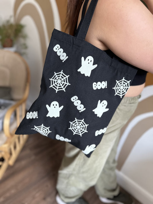 Halloween theme glow in the dark tote bag